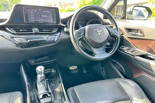 2018 Toyota C-HR 1.8L Terpakai